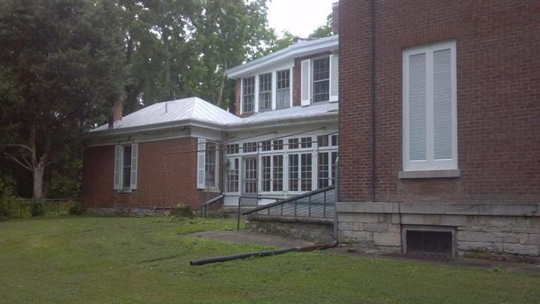 2088 Versailles Road, Frankfort, KY 40601
